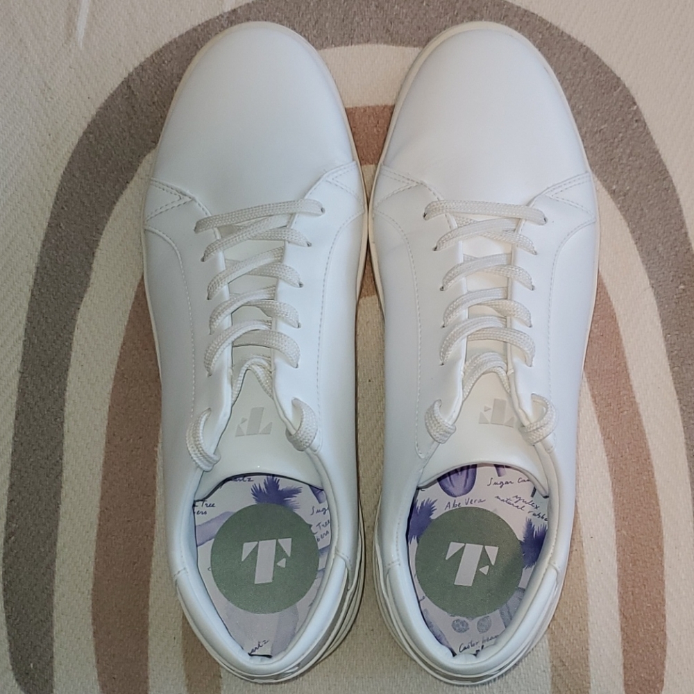 Thousand Fell Size 9 Mens White shoes